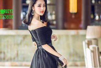 QingDouKe青豆客 – 穿着制服，看着乔恩夕的更新，人生有啥不如意！