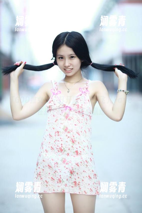 TGOD推女神-刘飞儿Faye TGOD推女神 - 打开图包,刘飞儿Faye在护士路线上的小飘逸