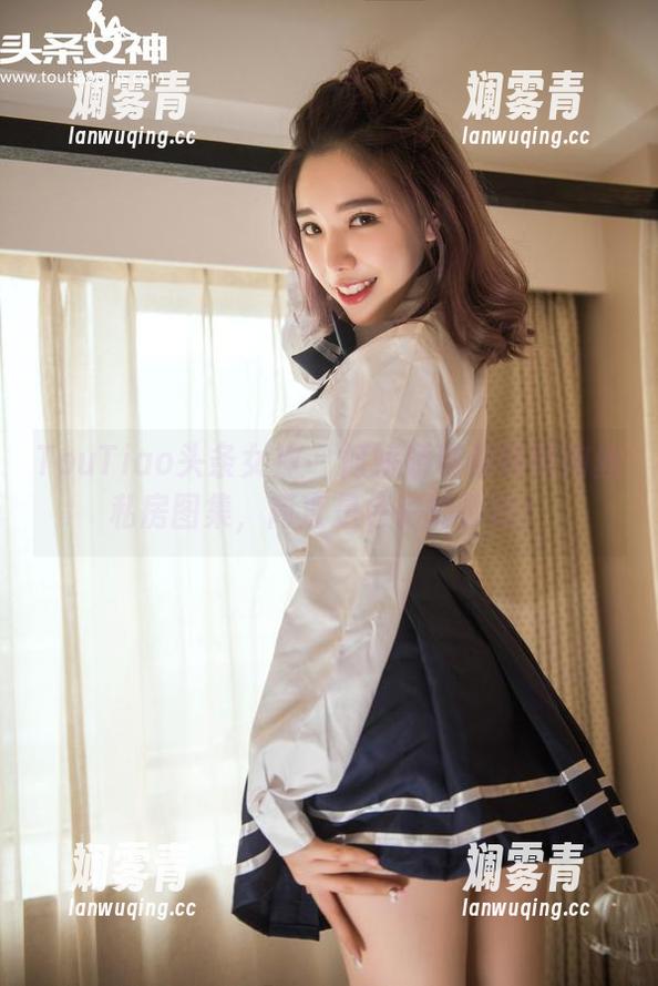 TouTiao头条女神 - 何娇娇带你领略肉丝私房图集，简直是色彩的悸动！