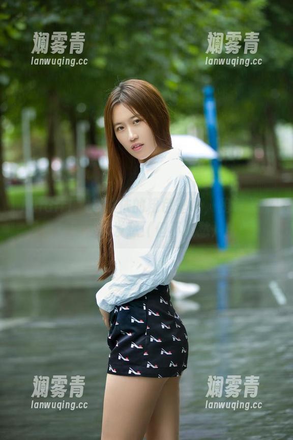 TuiGirl - 赵惟依的粉色壁纸，我每天都想对着它发愁（但不太愁）！