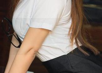 UGirls尤果网 – 双人的视角，李思宁的新图集，千万别低头下载了