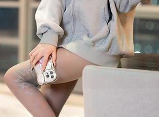 XIAOYU语画界 – 在李丽莎的天台上，找不到圣光，真有趣的图集!
