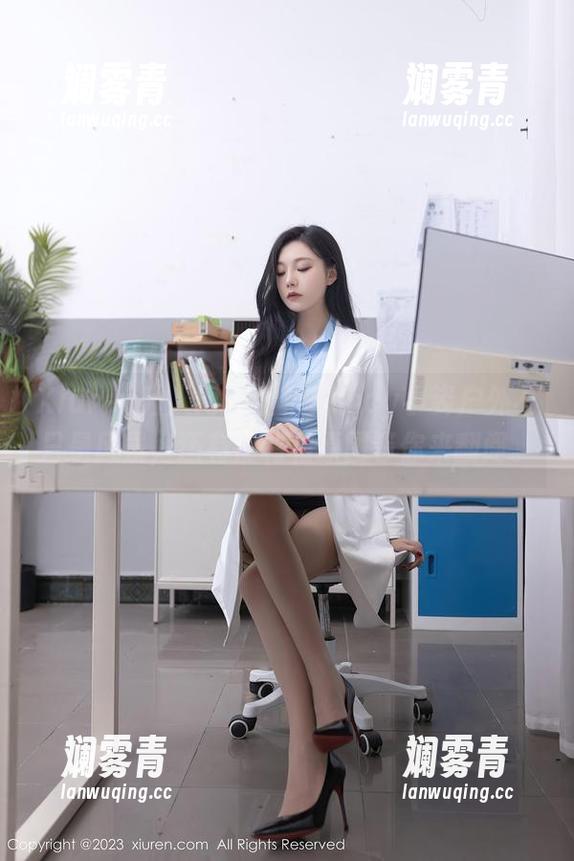 Xiuren秀人网 - 看！nancy小姿户外不只是风景，还有福利和原图等你来翻阅。