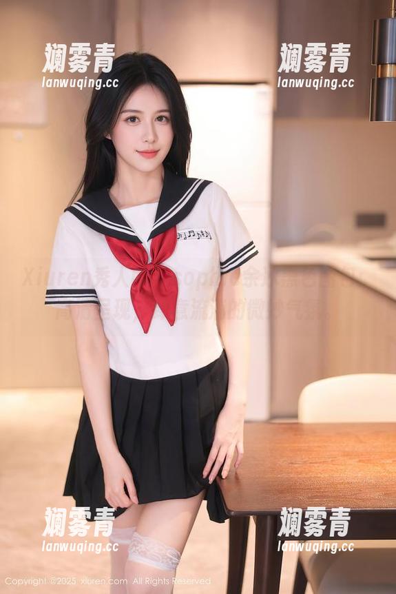 Xiuren秀人网 - sophie余冰黑色图包：高清呈现，肆意流淌的微妙气氛。