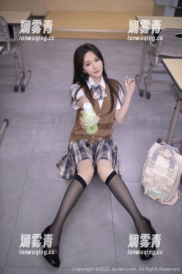 Xiuren秀人网 - 阿乖Kiddo的白裙写真，你确定没被这片清新撩到？图包要不要来一份