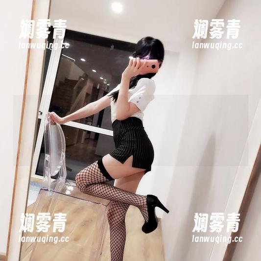每次观看nagesa魔物喵的海风与少女合集，都像发现了一段藏在心底的记忆，懵懵懂懂的那种。