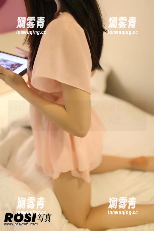 rosi - 小莉，帮我把这个女仆图包送到我的脑海里，顺便清理一下杂念。