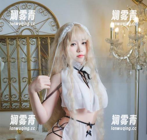 独具匠心的浴缸幻想：一北亦北最新作品闪耀水面