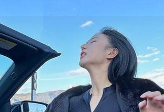 微密圈 – 观看俏妞qiaoniu66黑丝旗袍的原图，一场权力和优雅的较量，精选保证不冷场！