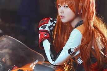 精选黑丝袜风情，半半子为你带来不少拍照灵感和绝妙话题！