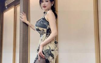 微密圈 – 当豹纹遇到周妍希，这个图包预示着时尚与野性的绝妙平衡，我是说，你懂的？
