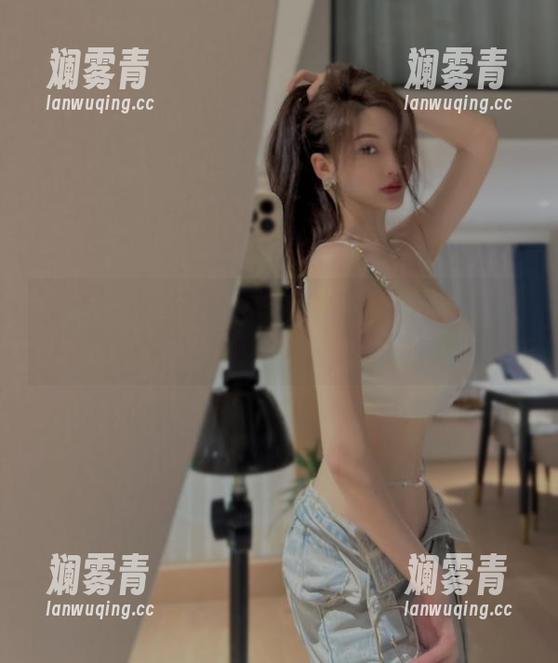 微密圈 - 周妍希的黑丝写真集，都是在和光影玩捉迷藏！