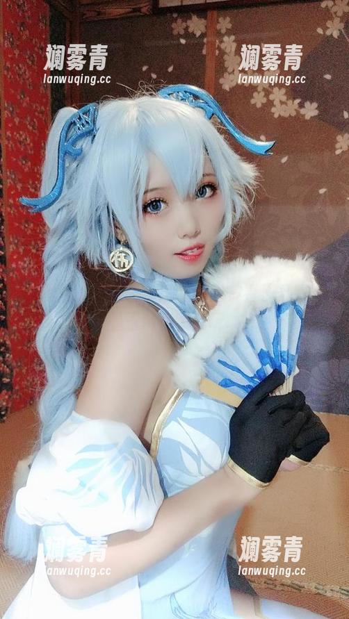 美图里的食铁兽，居然让我多看了几眼，墨玉M你真会玩。