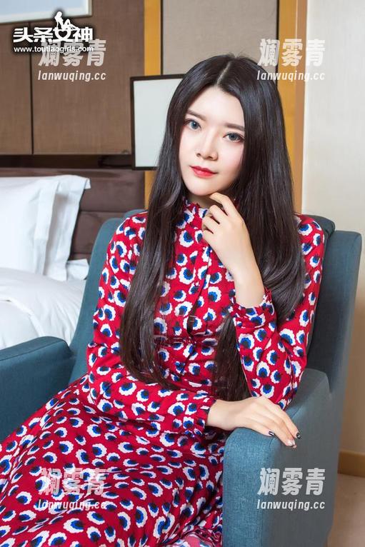 头条女神 - 白色照片，JennyR咋做到的？快让我学学！