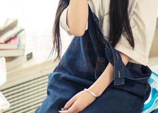 头条女神 – 当网袜遇上张梓然——新一辑写真集更新，脑洞大开啊！