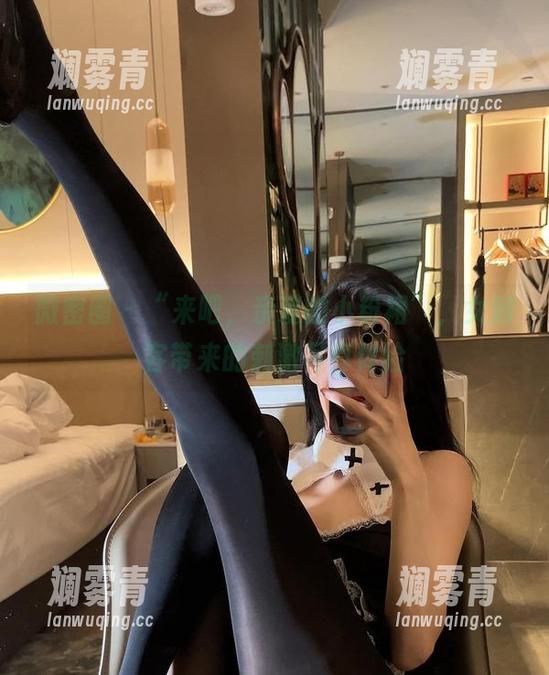 微密圈 - “来吧，亲爱的小粉裙”，女刺客带来的刺激写真体验