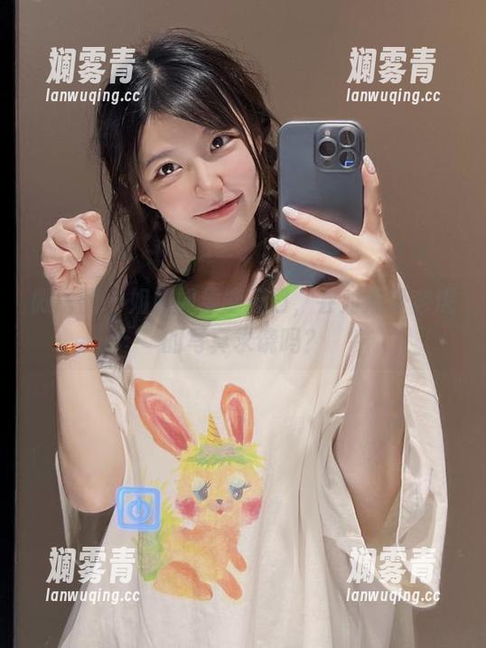 微密圈 - 姐姐如果能开口，会对妮是老虎的写真求饶吗？