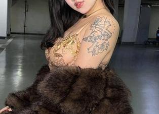 微密圈 – 认真瞧小u优优子的棉袜，原图值得下载，只为这个搭配我能换几盒袜子。
