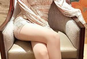小女巫露娜的黑色流苏，cos的灵魂之舞原图随意看吧