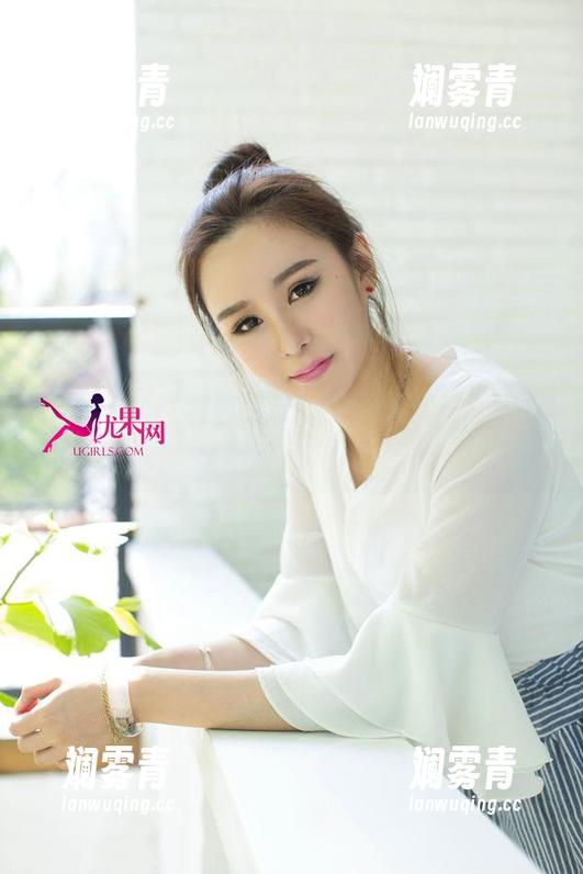 尤果网 - 唐溪若的泳衣美图，真是让人捉摸不透的资源呢