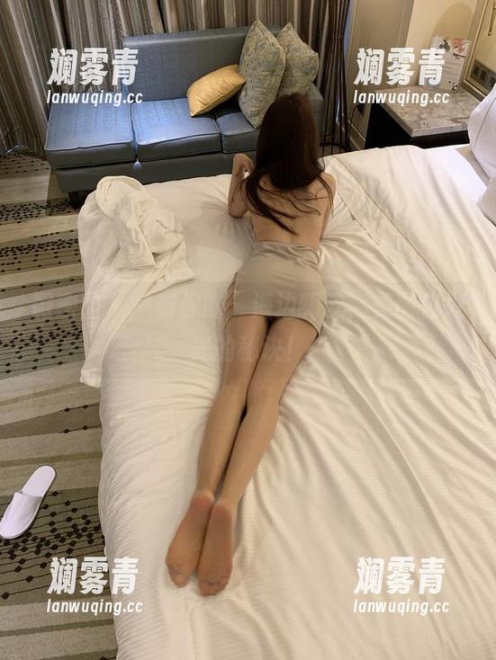 微密圈 - “有你喵”海边嗨皮，美图包发光的秘诀！