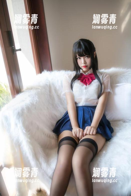 这借来的私房魅力，杏子夫人的毛衣套装图集果然不低调