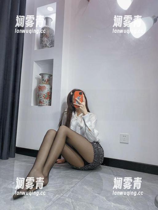 杨大乐乐很靠谱 微密圈 - 水光潋滟,杨大乐乐很靠谱的泳池美图,简直让人想跳进去!