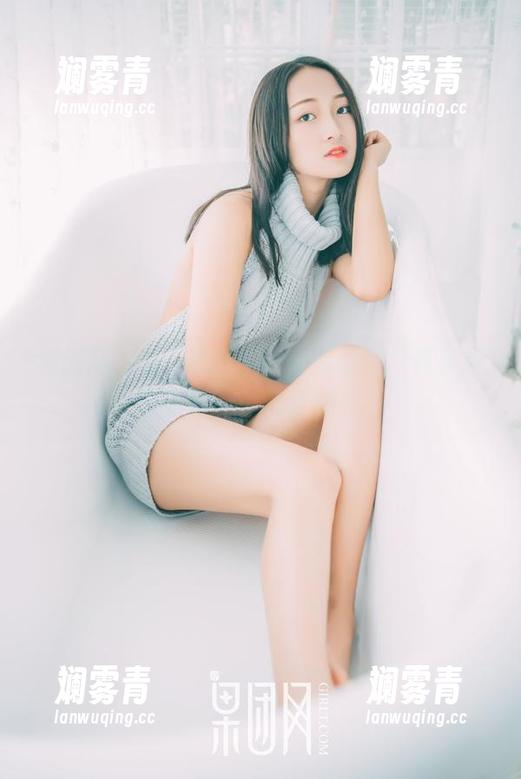 果团网 - 龚玥菲少女：图库里的“青春版图书馆”，谁会翻书？