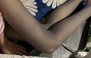 微密圈 – 看，桃脱了的纯白照片——像白开水，却有种不可言喻的吸引力