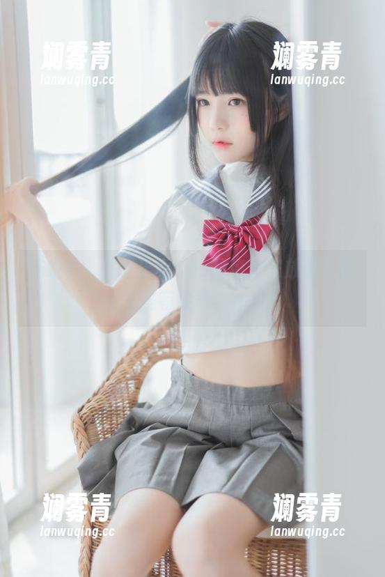 咔嚓！桜桃喵长腿Cos图包独家放送，腿长就是有底气，get！