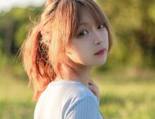 别被梨瑾瑾的吉他妹妹美图合集迷惑，真实人生不一定如此哦