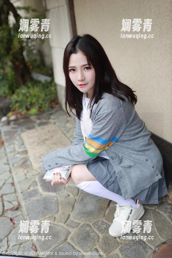 模范学院-陈小诺Niki 模范学院 - 一秒钟让你失去理智的私拍美图,陈小诺Niki的美足为你苦恼。