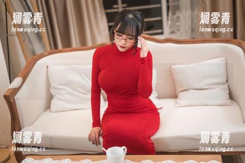 打开图库，怎样找到洛璃LoLiSAMA的黑丝女仆作品，这是个技术活？