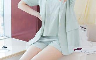物恋传媒 – 校服与“案例猫耳”的奇妙搭配，美图堆成一座小山。