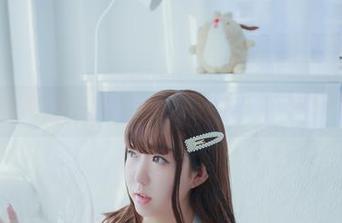 甜糖大魔王的粉色兔兔写真——这是什么？粉色风暴？