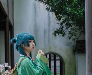 白色时刻：矢量鱼的写真作品，让人恍惚入梦，也许资源就藏在海波中。