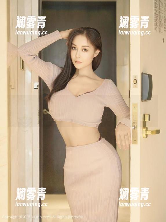 秀人网 - HeyuZhang作品集–在浴室里曲线总能出点新花样