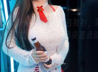 秀人网 – Olivia童安琪的白衬衫，简直是‘美图’界的白衣天使，鼻尖差点没打到星星！