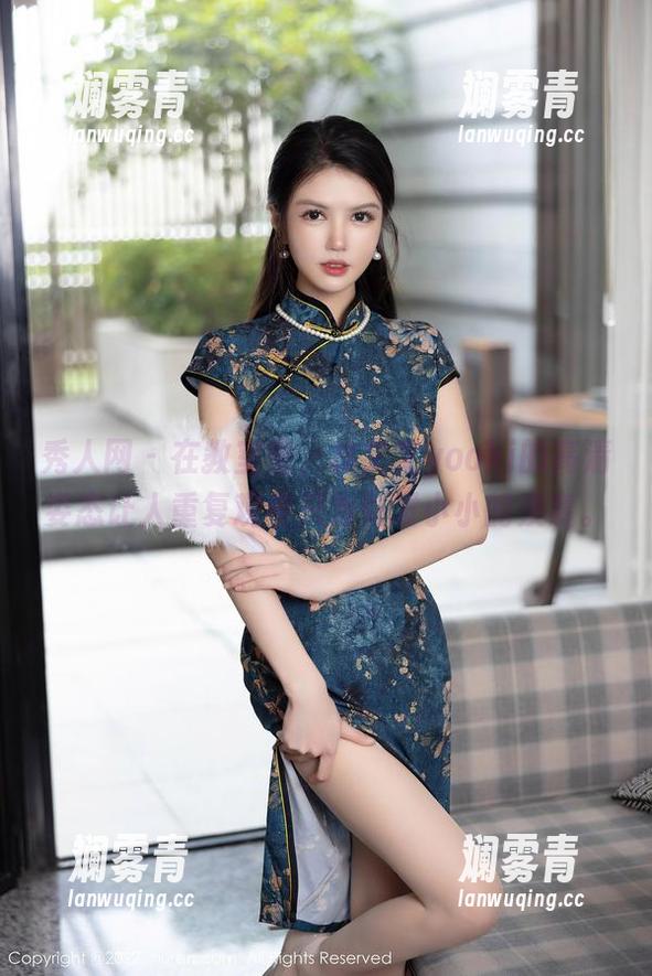 秀人网 - 在教室里，林文文yooki的高清姿态让人重复观看只为引发小小的羡慕。
