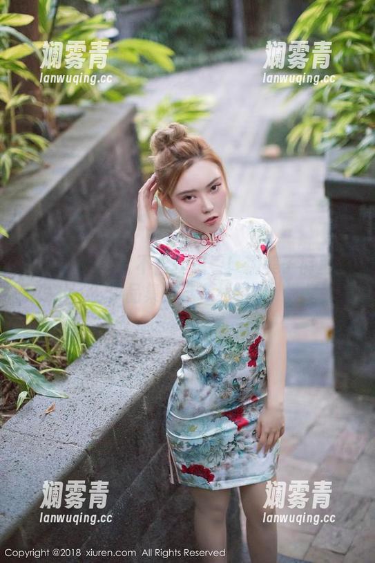 秀人网 - 一言不合就想看！糯美子裤里丝作品集精选在线供奉