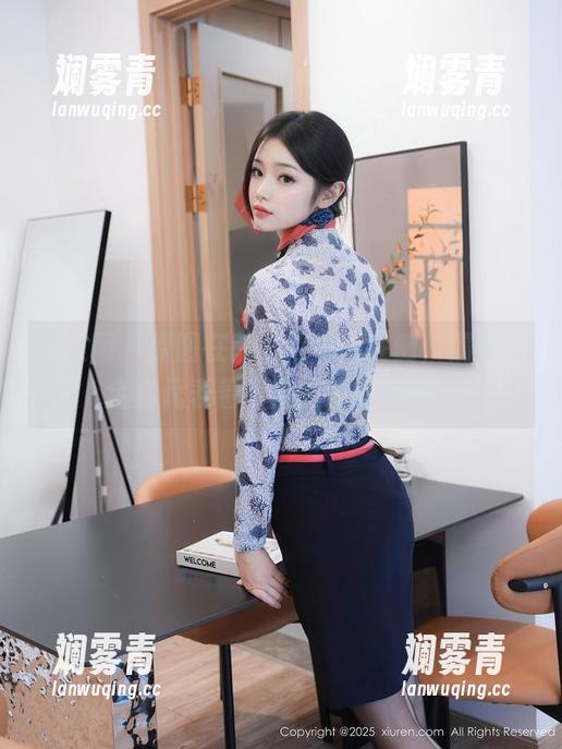秀人网 - 原图在前，双马尾在侧，糯美子全套代表着青春的无尽可能！