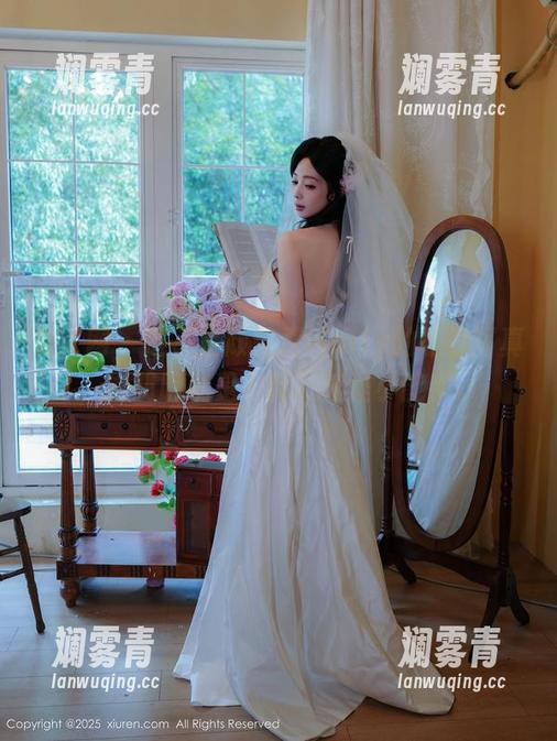 秀人网 - 这不是顾楚楚Maily的私房写真，她明明就是个甜心打怪小能手。