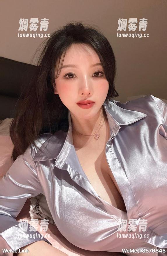 微密圈 - 紫色哒豚豚的微信朋友圈系列-视频，下载前请先备好纸巾，不然放心不下！