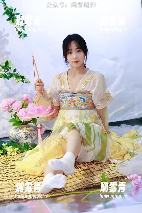 绮梦摄影 - 团子最新挑战：棉袜与暴风雨的友谊