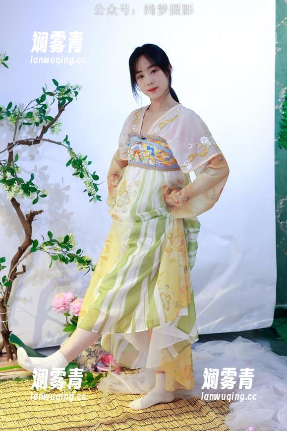 绮梦摄影 - 高清写真直击人心——安吉拉的无修无水印让你直面真实之美！