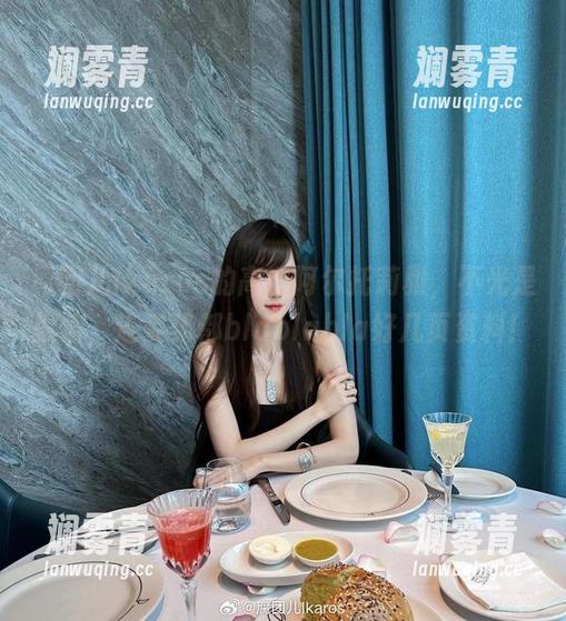 腐团儿Ikaros 腐团儿Ikaros的高清阿尔托莉雅,不光是颜值,连姿势都blablabla好几页资料!