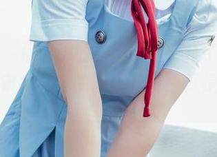 菠萝社 – 柳侑绮的睡衣写真看多了，让我想重新审视自己的卧室壁纸，真是个挑战。