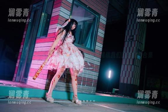 高清视界里的短裙：落落Raku再次挑战我们的想象力合集
