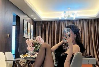 微密圈 – 葛征的牛仔辣妹图集，风吹牛仔帽，看完后我也想学骑马了！