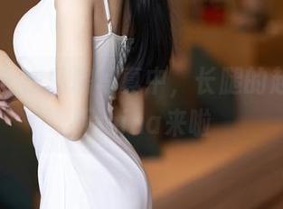 语画界 – 在私房写真中，长腿的起舞乔漫妮mina来啦